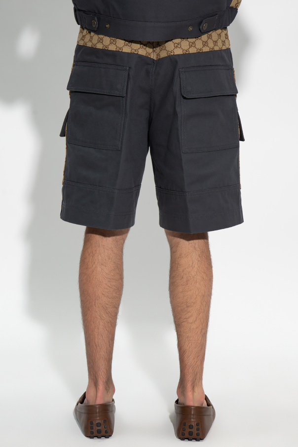 ショートパンツ GUCCI Women Shorts  Burmudas 828769Z7AO2 1505 GREY Wool shorts in grey - Gucci | Mytheresa